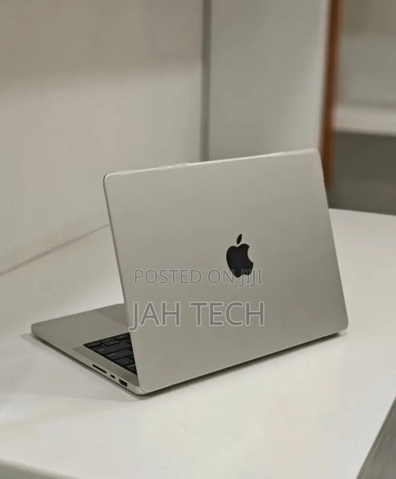 New Laptop Apple MacBook Pro 2024 M4 14-inch 16GB Apple M4 Pro SSD 1T