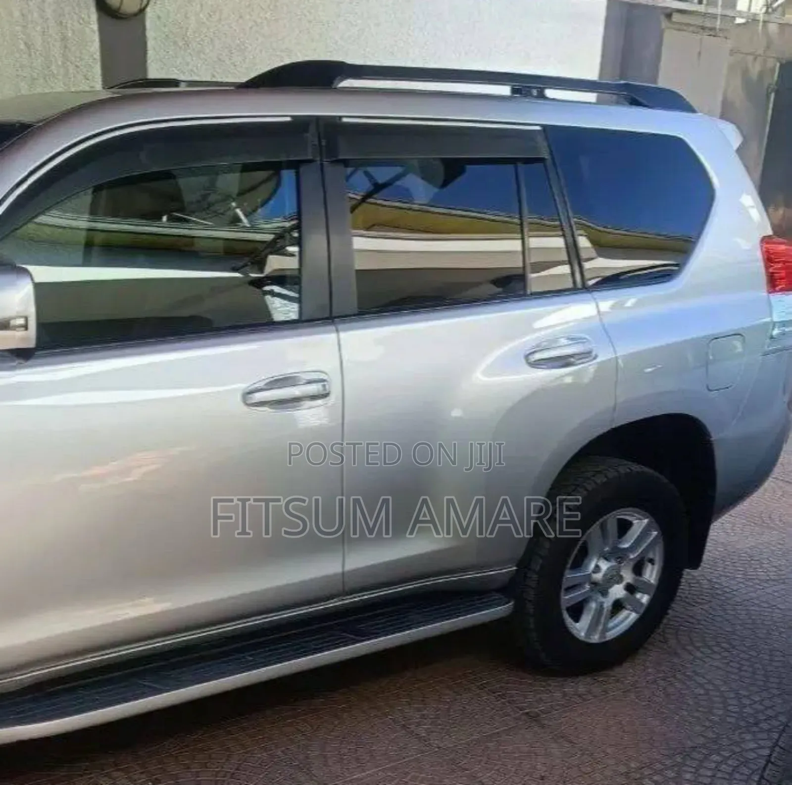 Toyota Land Cruiser 2012 Silver