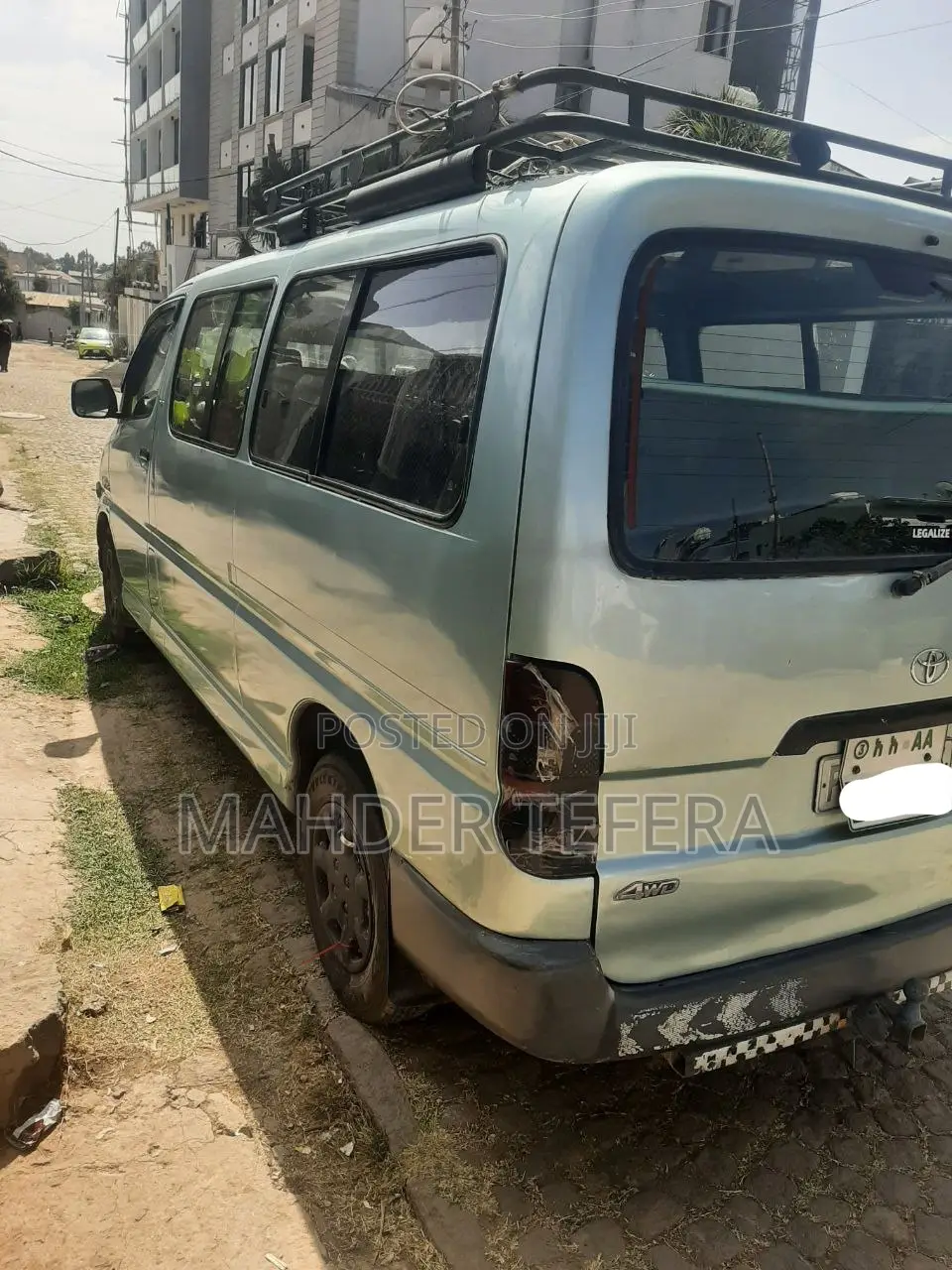 11 Seat Dolphin 2l for Rent With Driver