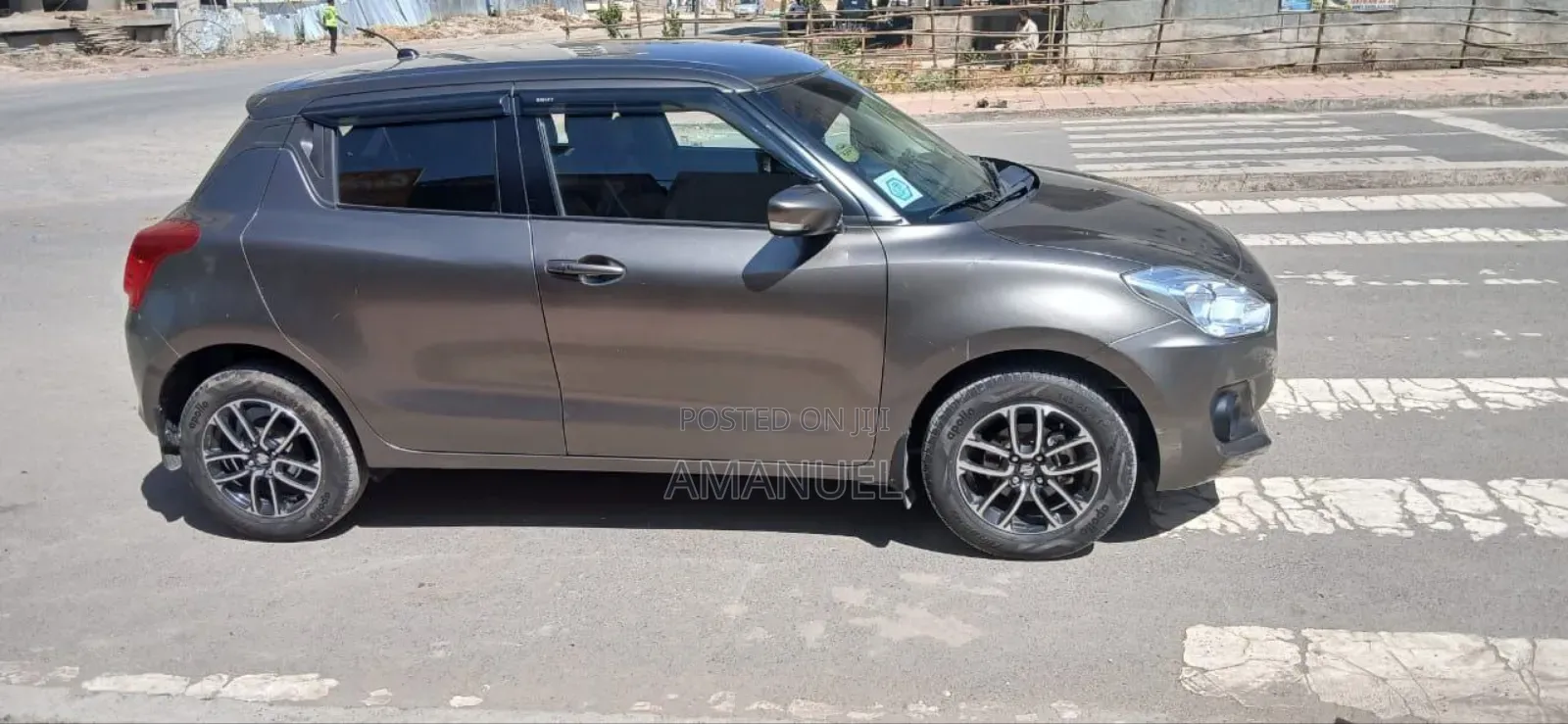 Suzuki Swift 2022 Gray