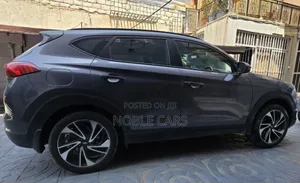 Hyundai Tucson 2020 Gold