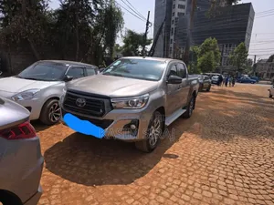 Toyota Hilux Revo Double Cab Deisel 2.4 AWD 2020 Brown