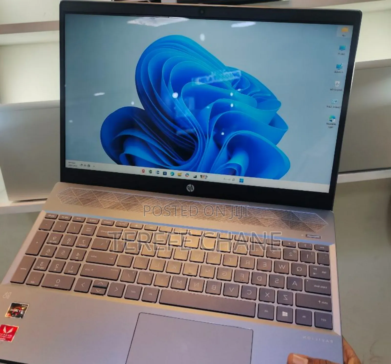 New Laptop HP Pavilion 15 8GB AMD Ryzen 5 SSD 512GB