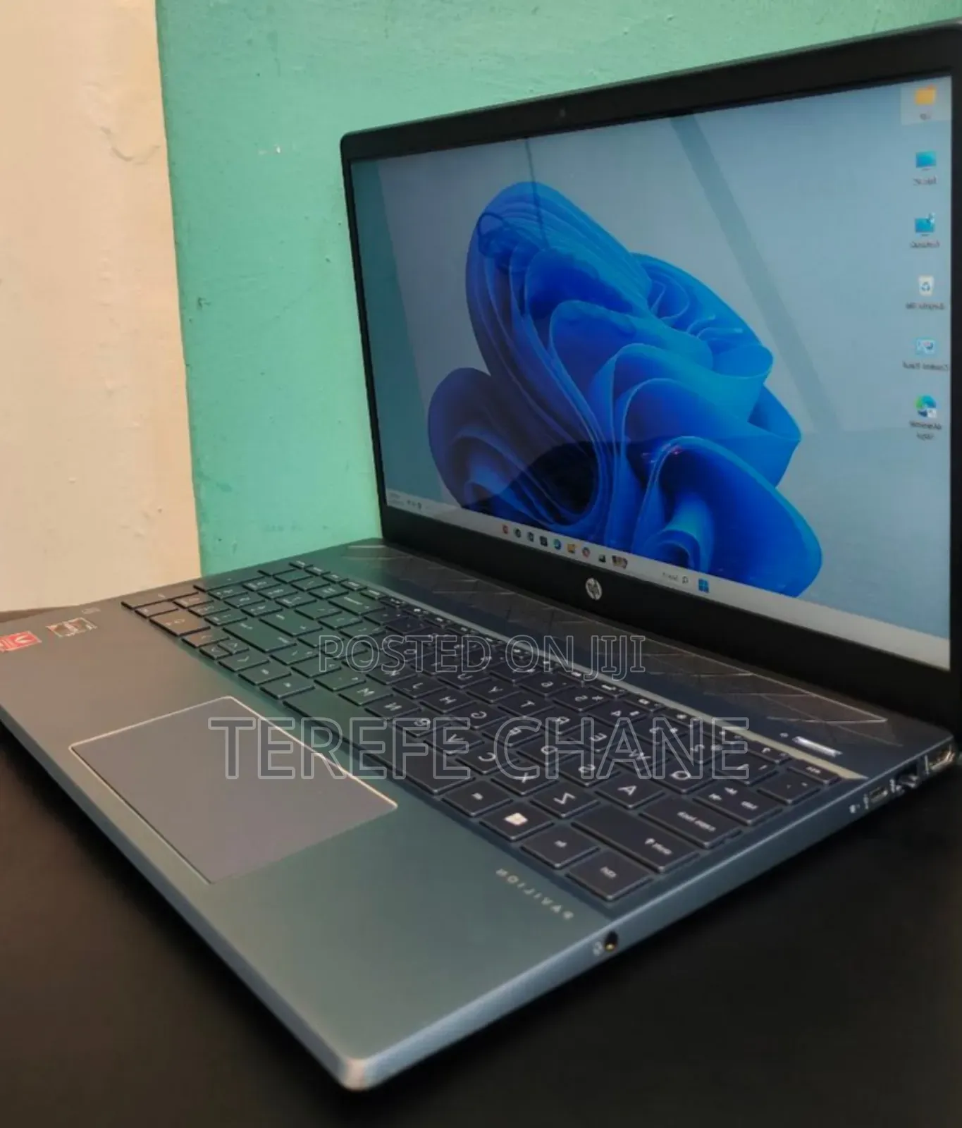 New Laptop HP Pavilion 15 8GB AMD Ryzen 5 SSD 512GB