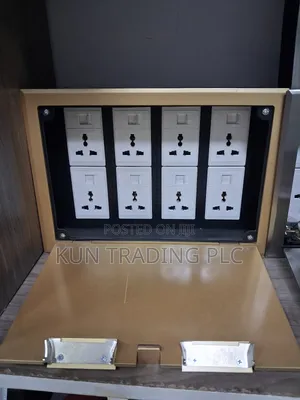 Floor Box 8data +8socket