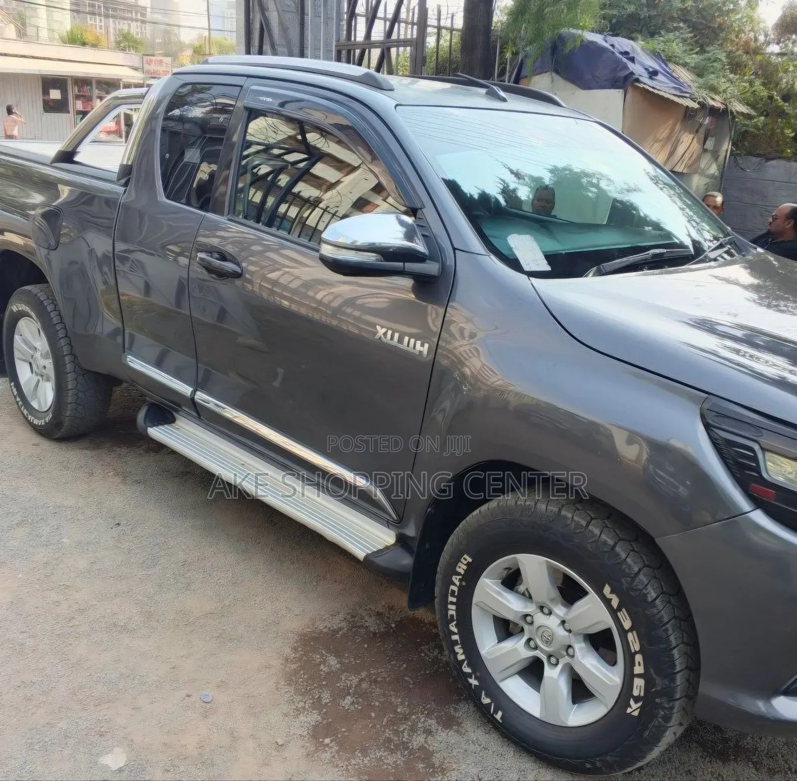 Toyota Hilux 2017 Gray