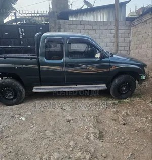 Toyota Hilux 1999 Gray