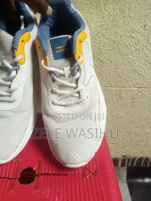 Selling of Men's Shoe