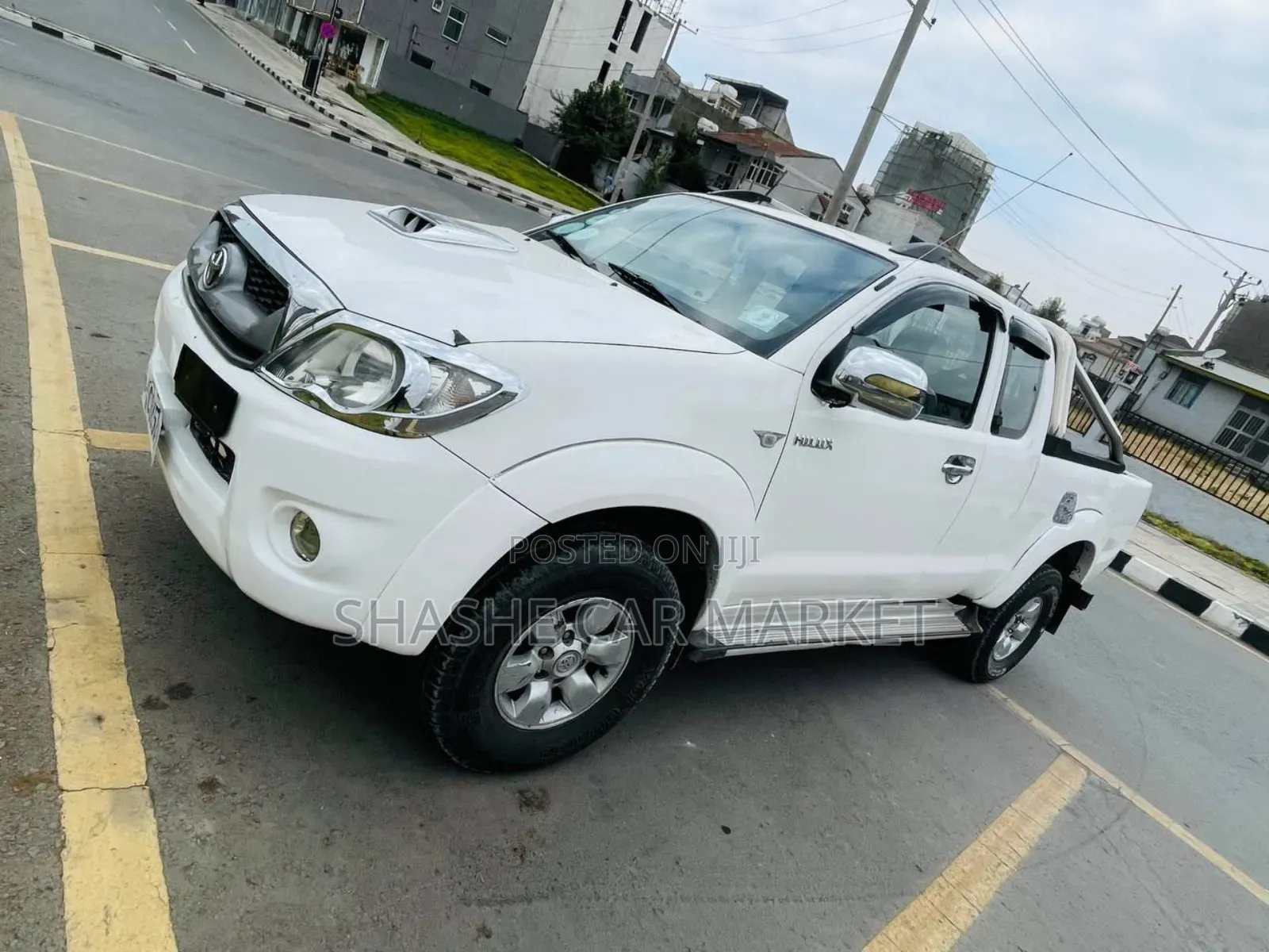 Toyota Hilux 2015 White
