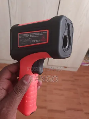 Infrared Thermometer -50°c - 1800 °C for Industrial Use.