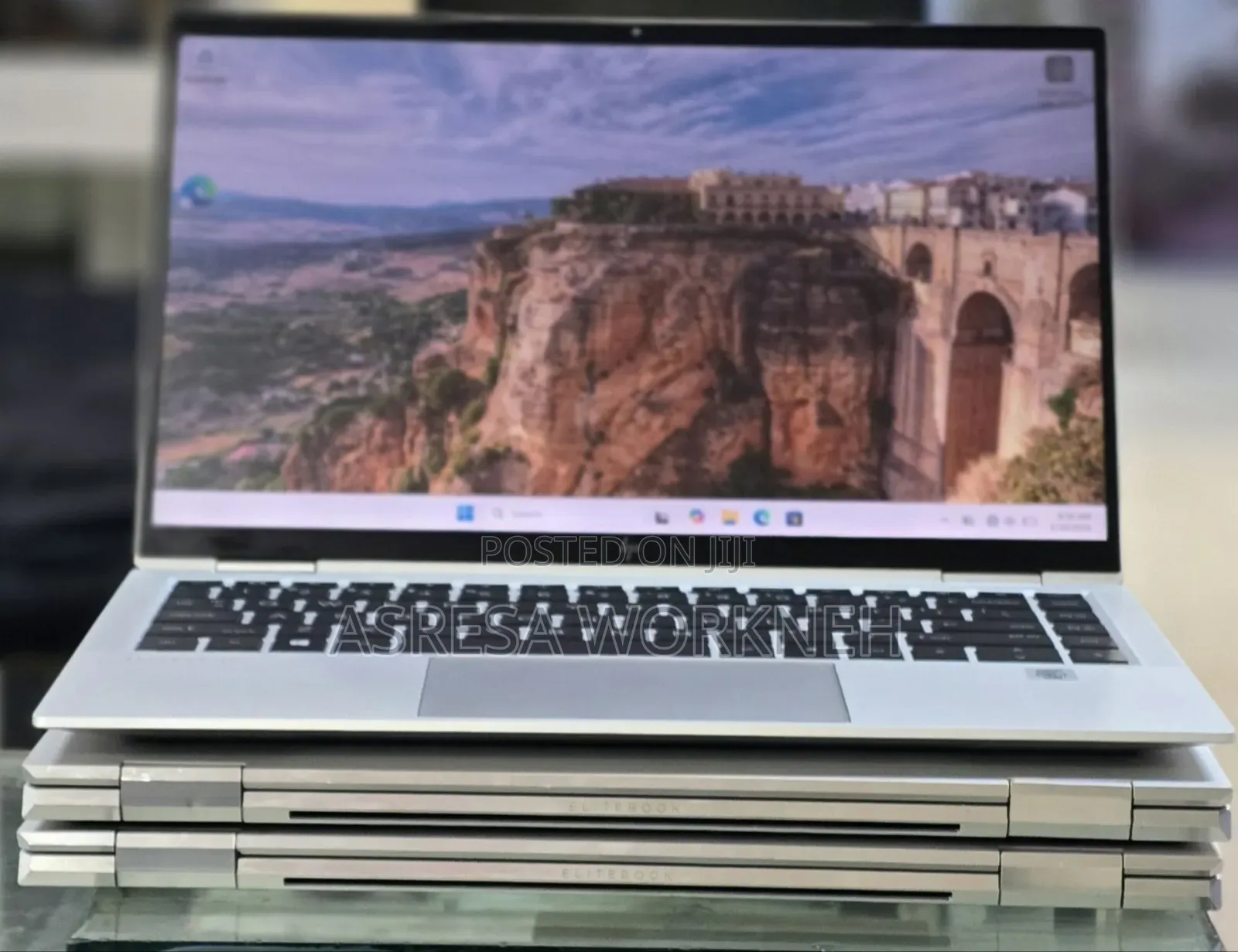 New Laptop HP EliteBook x360 1040 G7 16GB Intel Core i7 SSD 512GB