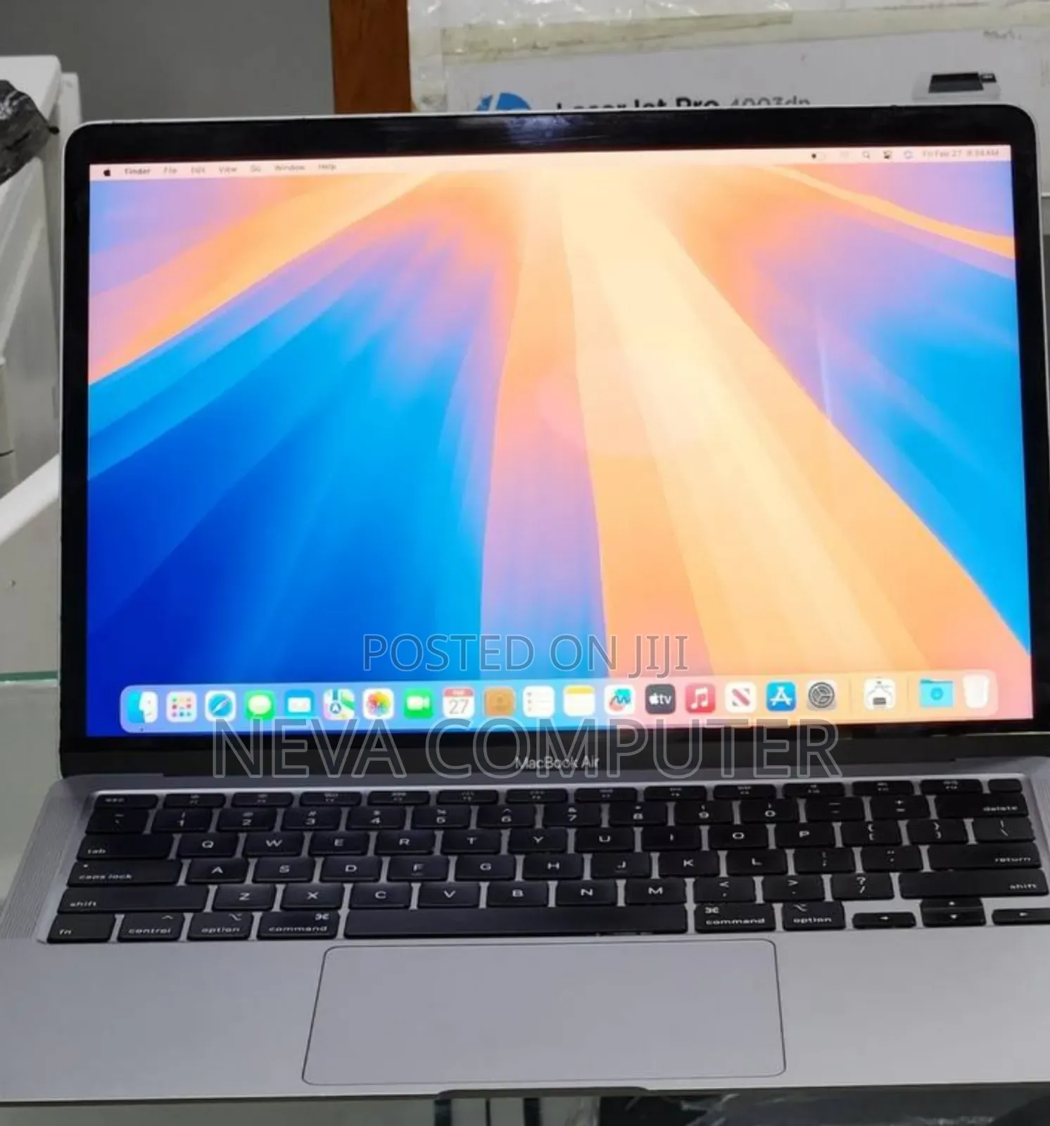 New Laptop Apple MacBook Air 2020 8GB Intel Core i3 SSD 256GB