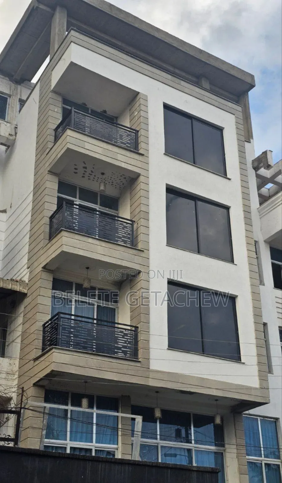 9bdrm House in Megenagna Top View,, Yeka for sale