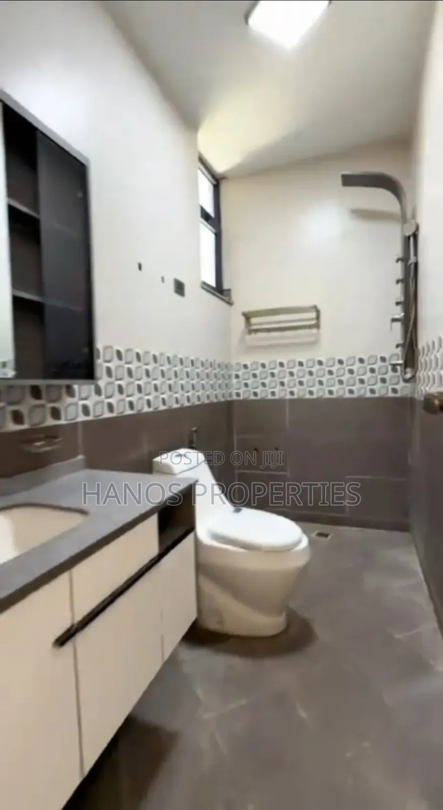 3bdrm Apartment in Lideta for sale