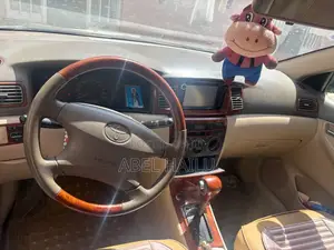 Toyota Corolla 2004 Gold