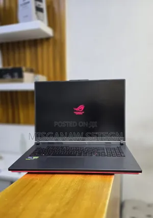 New Laptop Asus ROG Strix G17 32GB Intel Core i9 SSD 2T