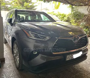 Toyota Highlander Hybrid 2024 Gray
