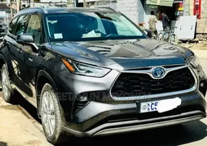 Toyota Highlander Hybrid 2024 Gray