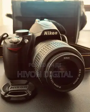 Nikon D3000 – እጅግ ጥሩ ኮንዲሽን, ሙሉ እቃዎች Included