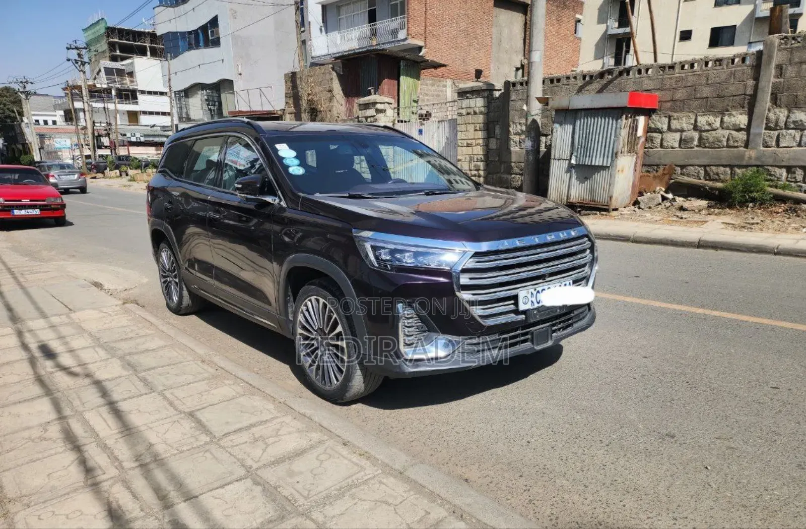 Jetour X90 Plus 2023 Gold