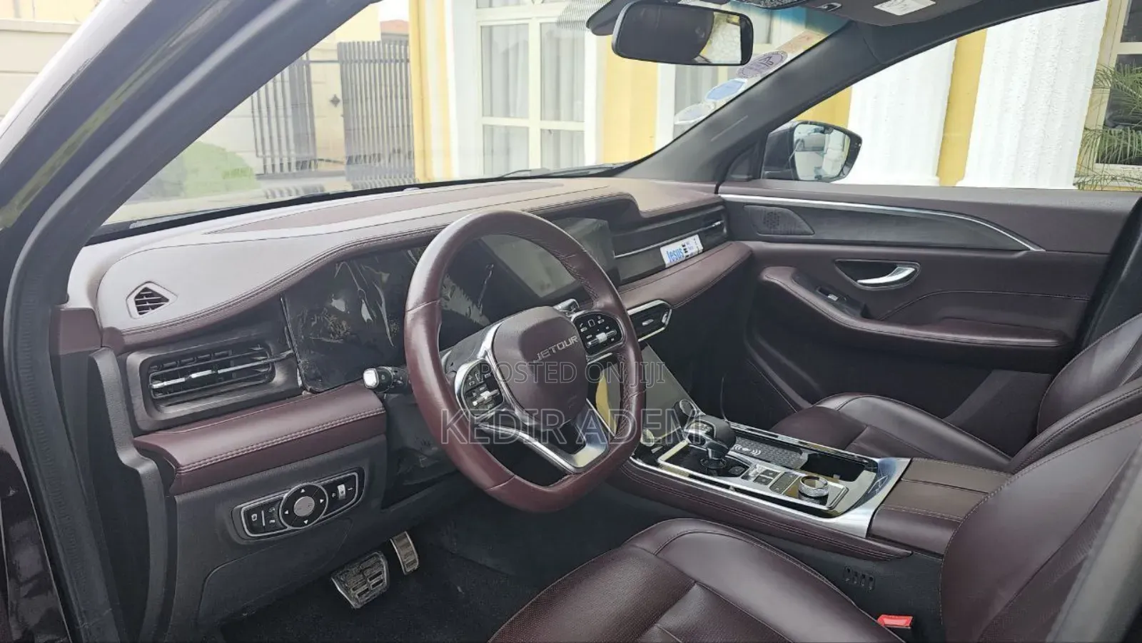 Jetour X90 Plus 2023 Gold