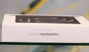 New Laptop Apple Macbook Pro 2025 M5 14-inch 16GB SSD 512GB