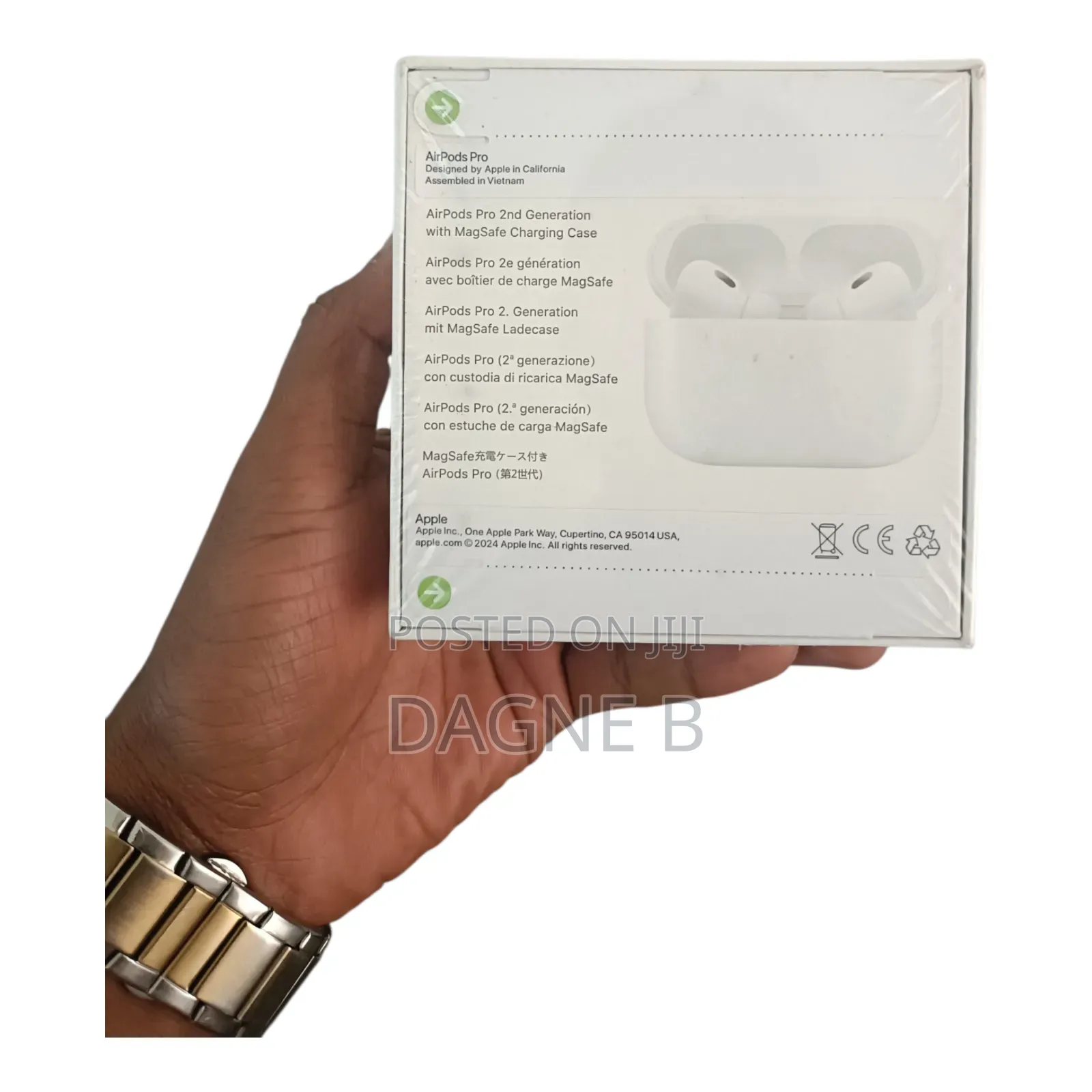 Apple Airpods Pro (2nd Generation) With a Magsafe Charging Case