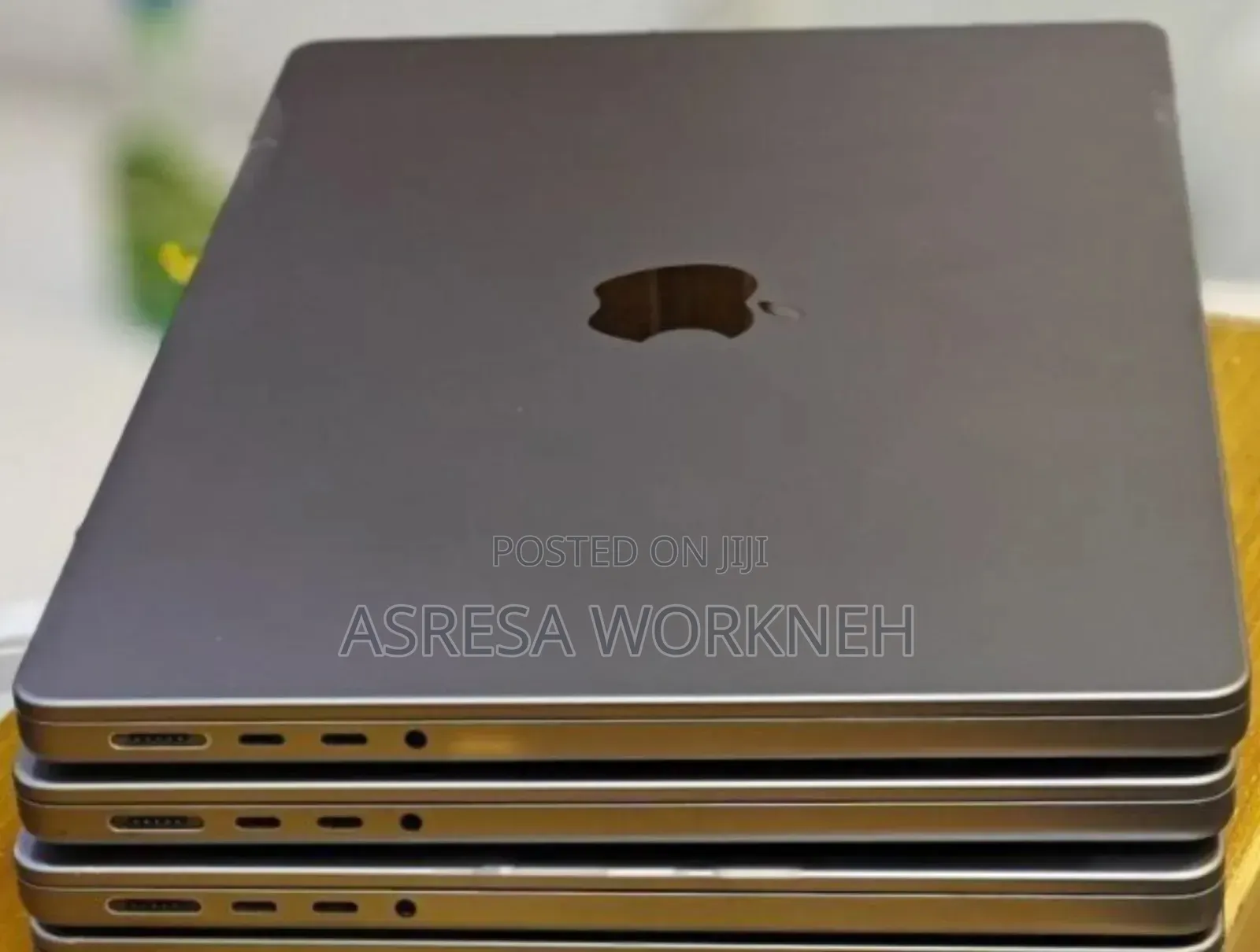 New Laptop Apple MacBook Pro M1 32GB Intel Core i9 SSD 512GB