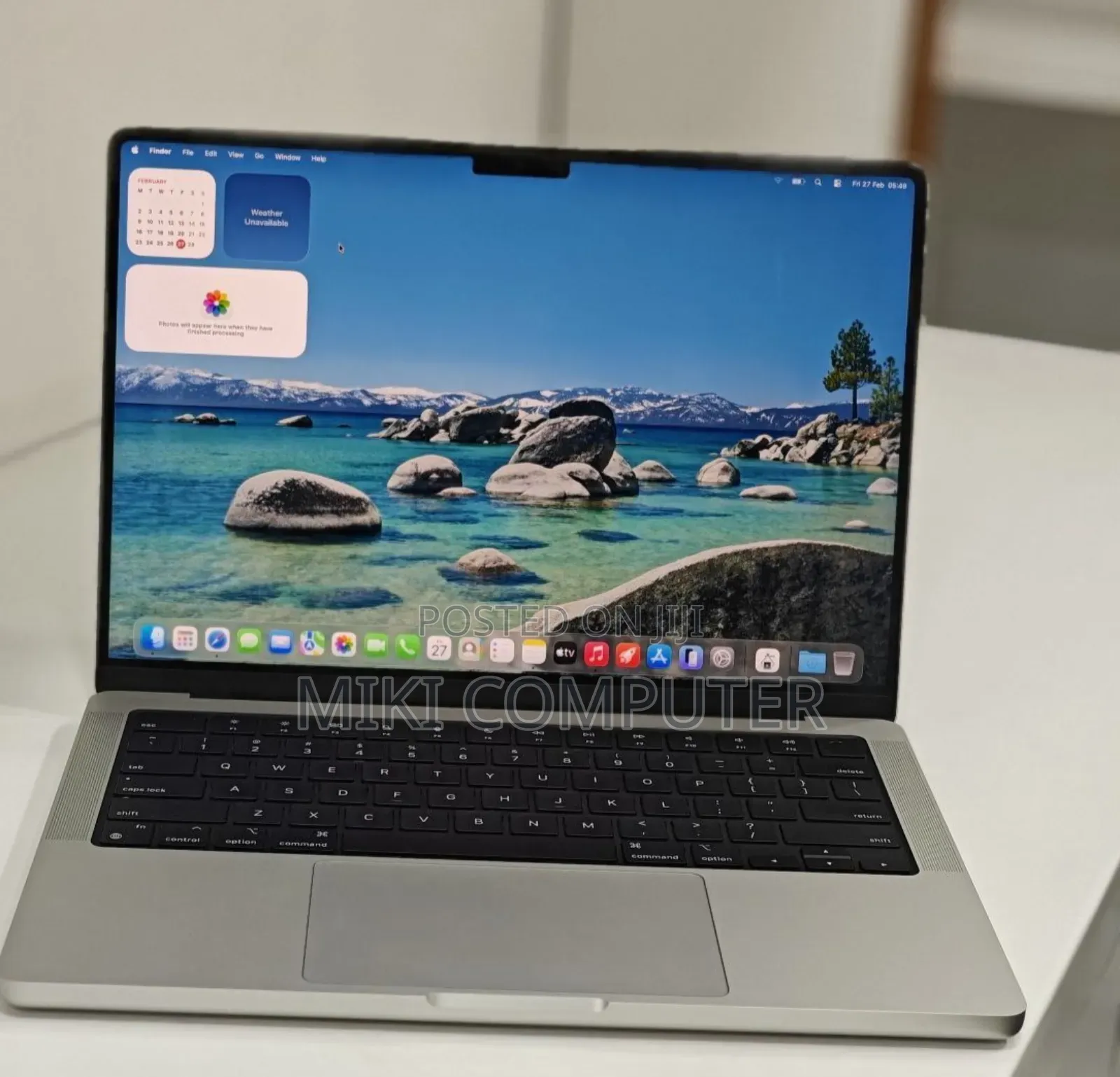 New Laptop Apple MacBook Pro 2024 M4 14-inch 16GB Intel SSD 1T