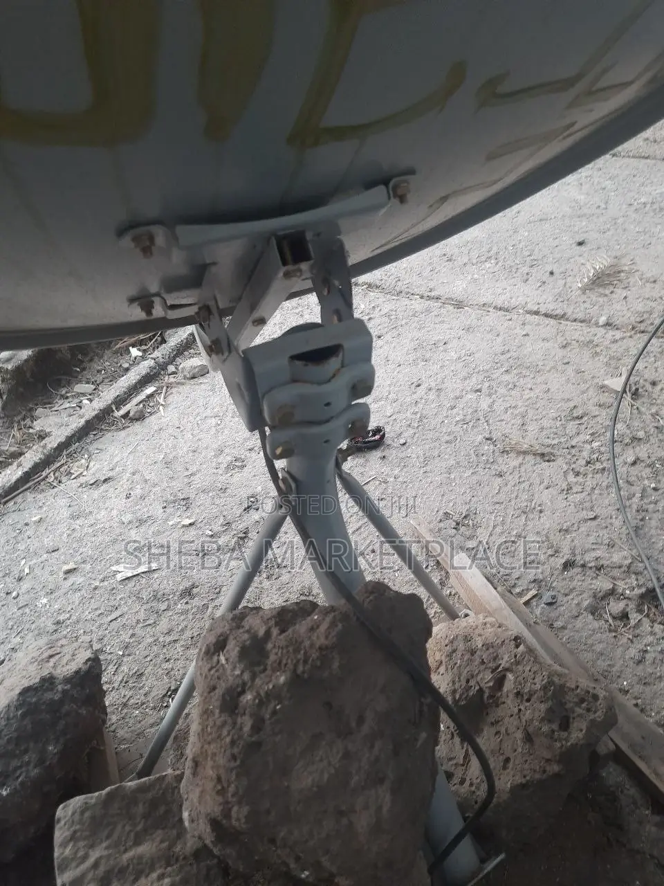 Receiver With Dish Complete Set