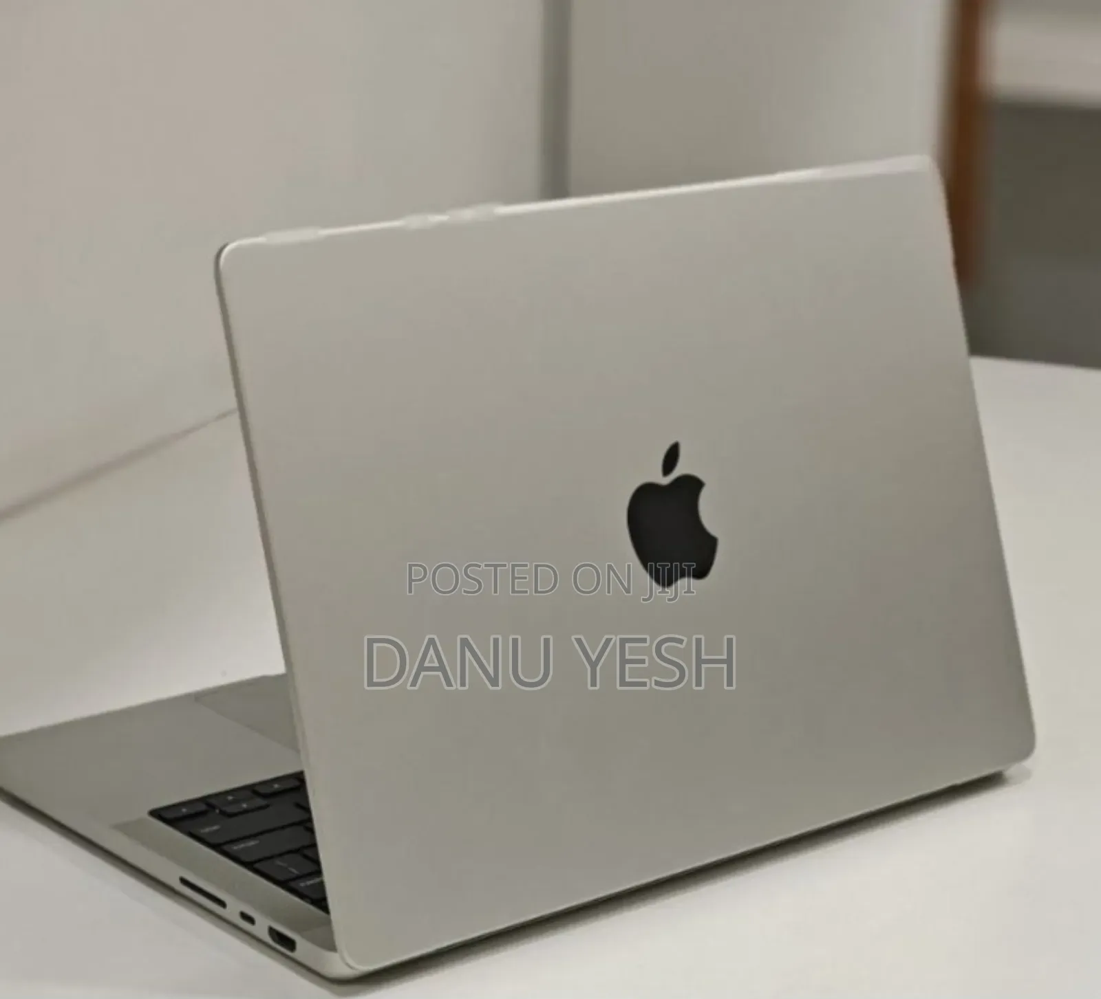 New Laptop Apple MacBook Pro 16GB Apple M4 SSD 1T