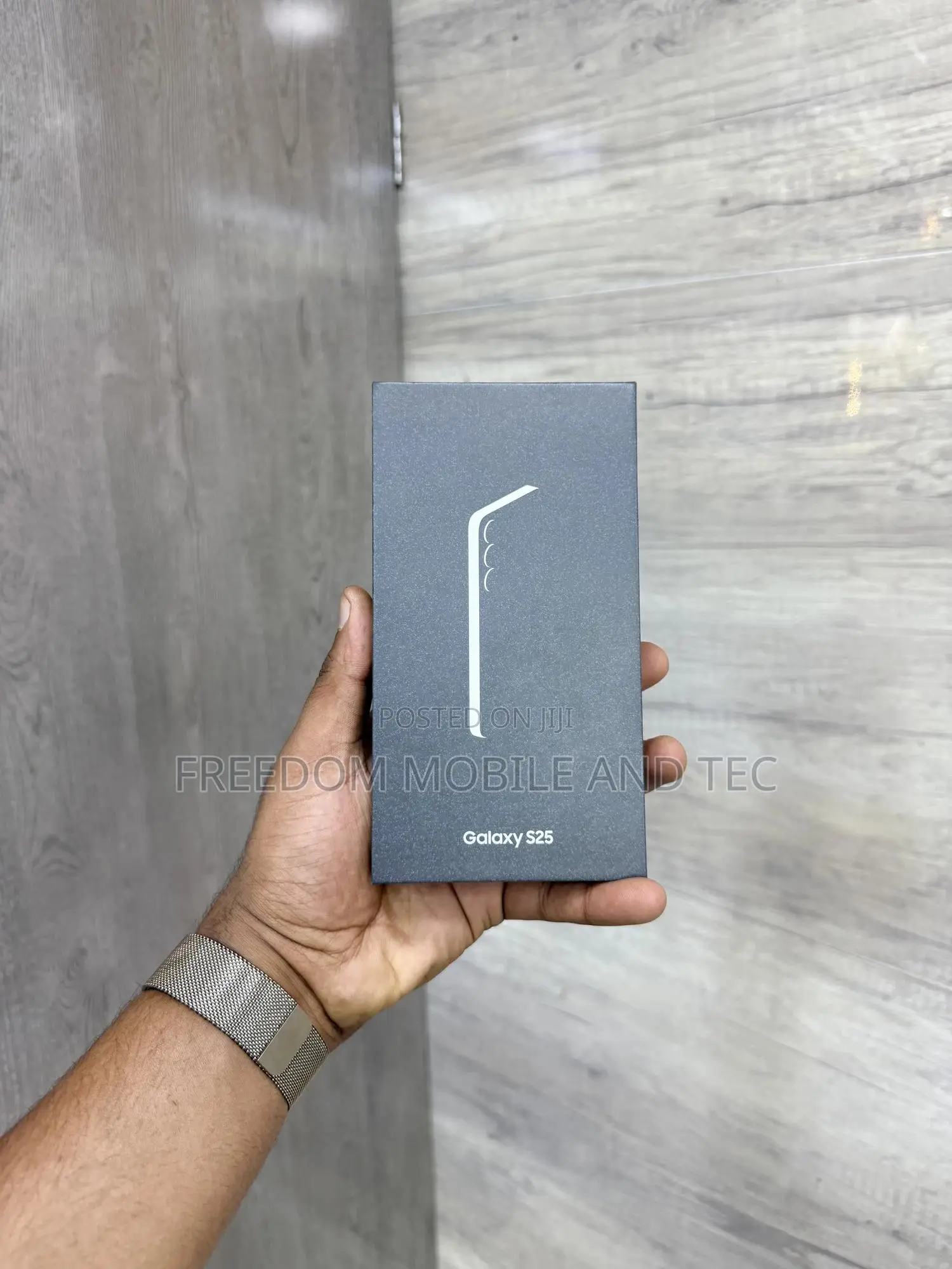 New Samsung Galaxy S25 128 GB Black