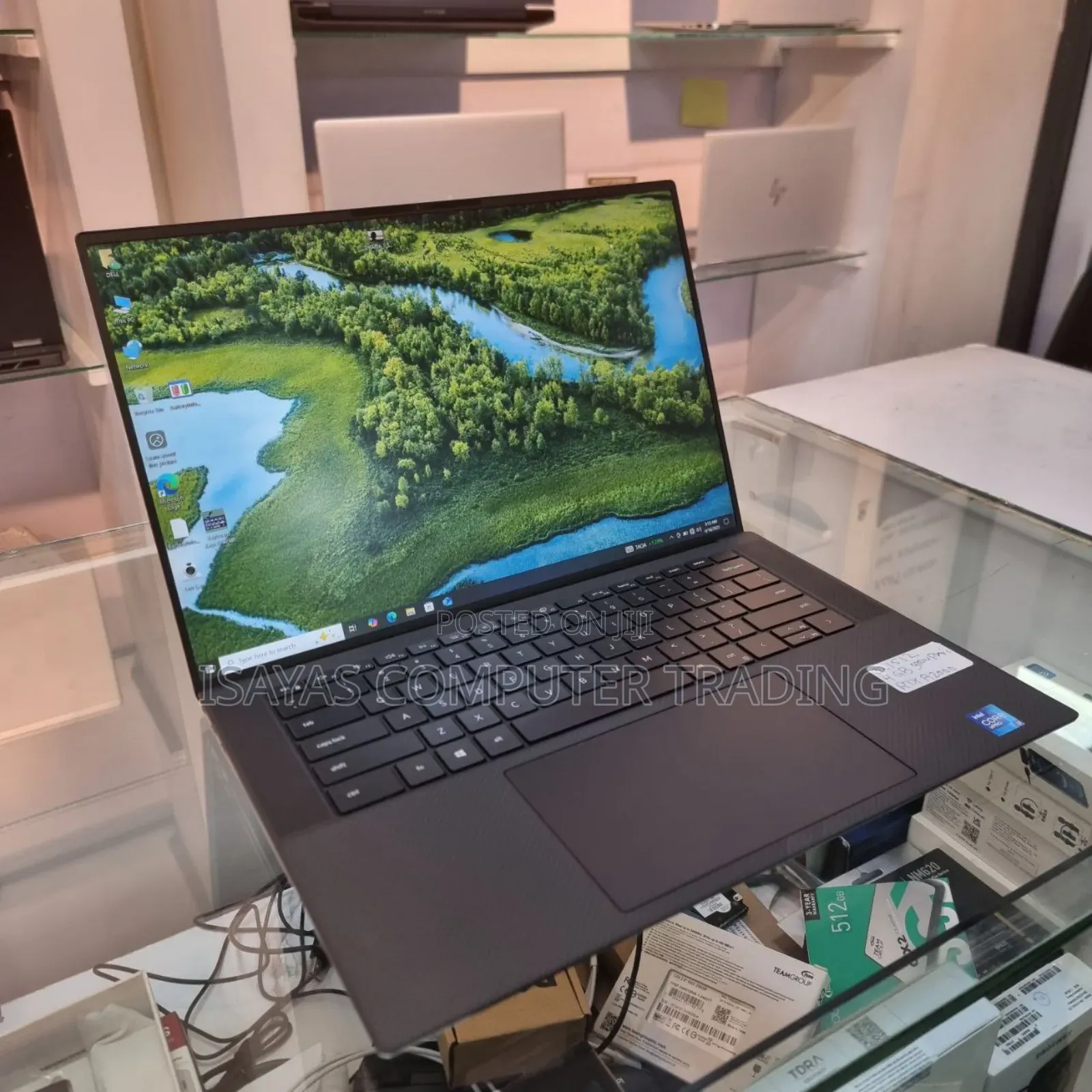 New Laptop Dell Inspiron 15 16GB Intel Core i7 SSD 512GB