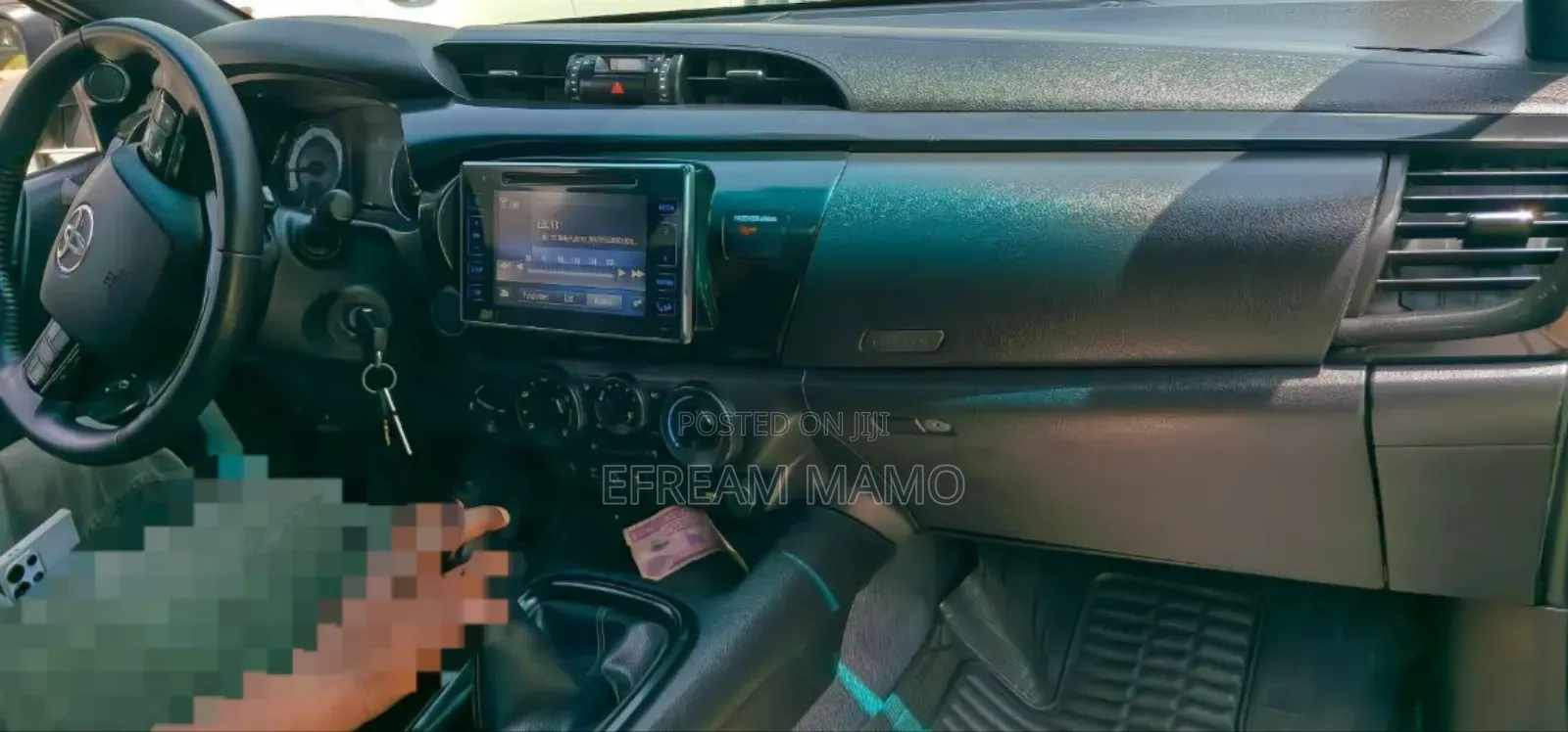 Toyota Hilux 2020 Gold