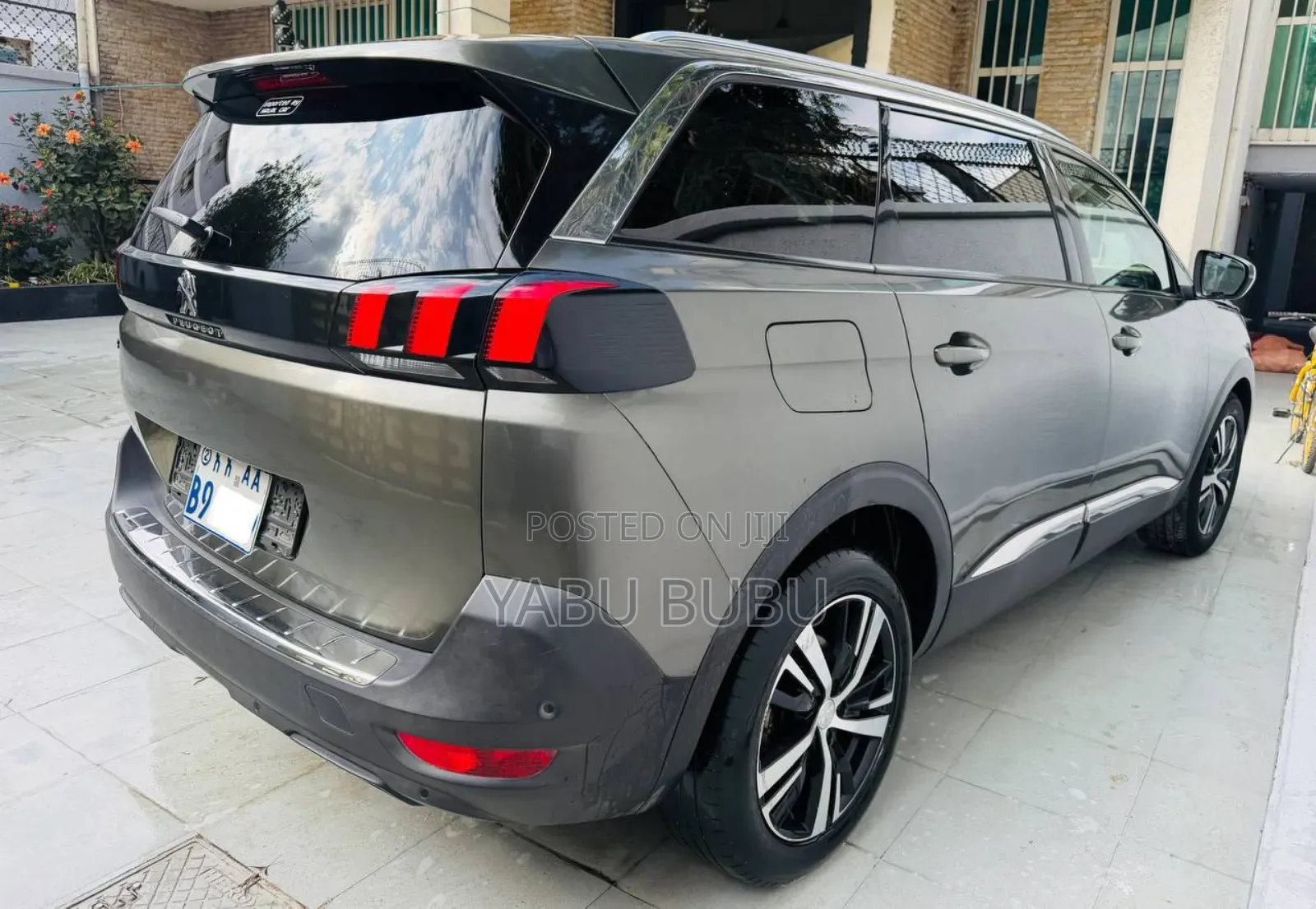 Peugeot 5008 1.2 PureTech 130 GT Line 2020 Gray