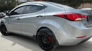 Hyundai Elantra 2015 Silver