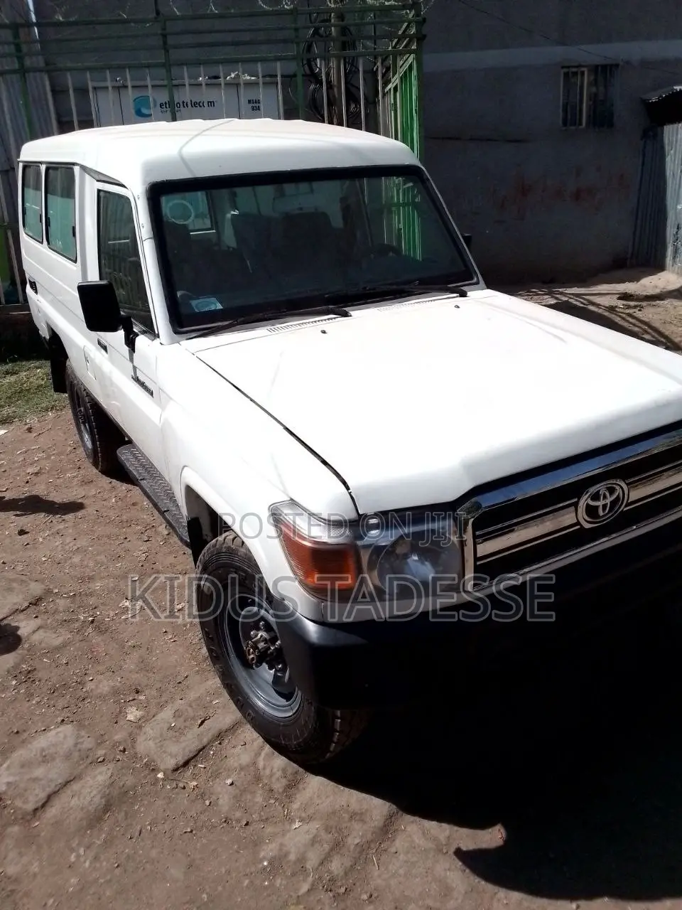 Toyota Land Cruiser 2014 White