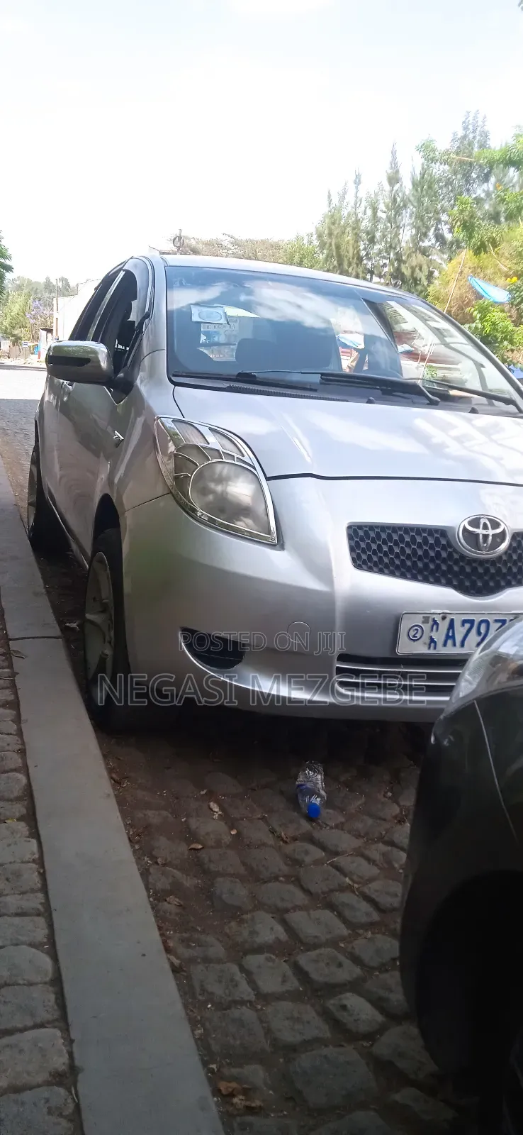 Toyota Yaris 2007 Silver