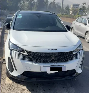 Peugeot 5008 2022 White