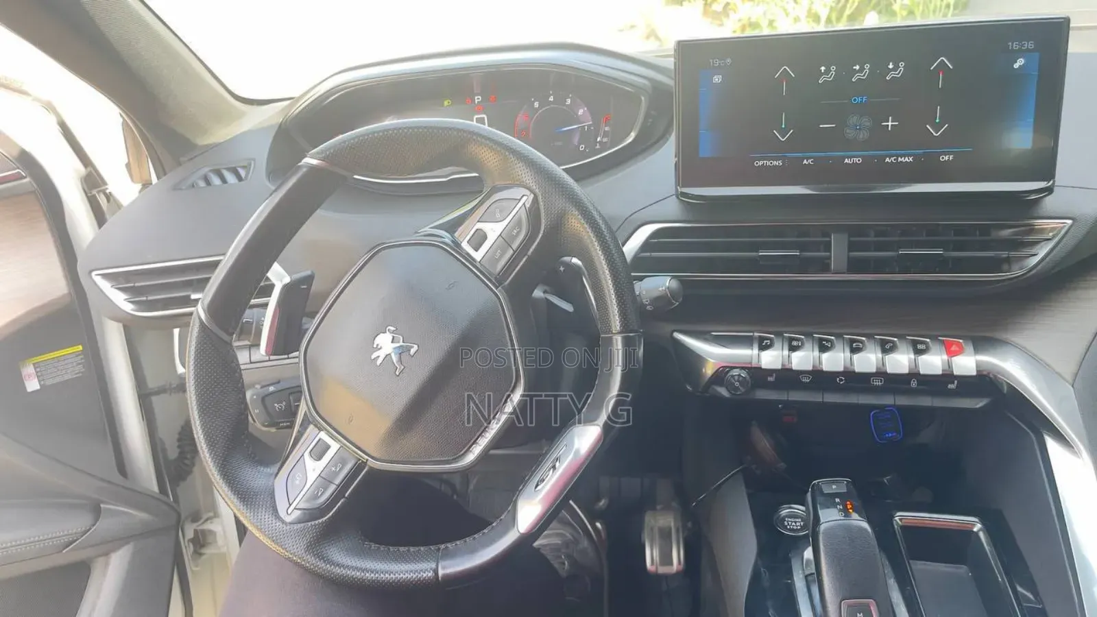 Peugeot 5008 2022 White