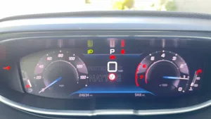 Peugeot 5008 2022 White