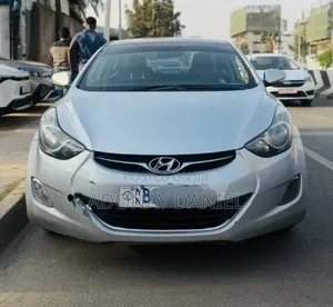 Hyundai Elantra Limited 2012 Silver