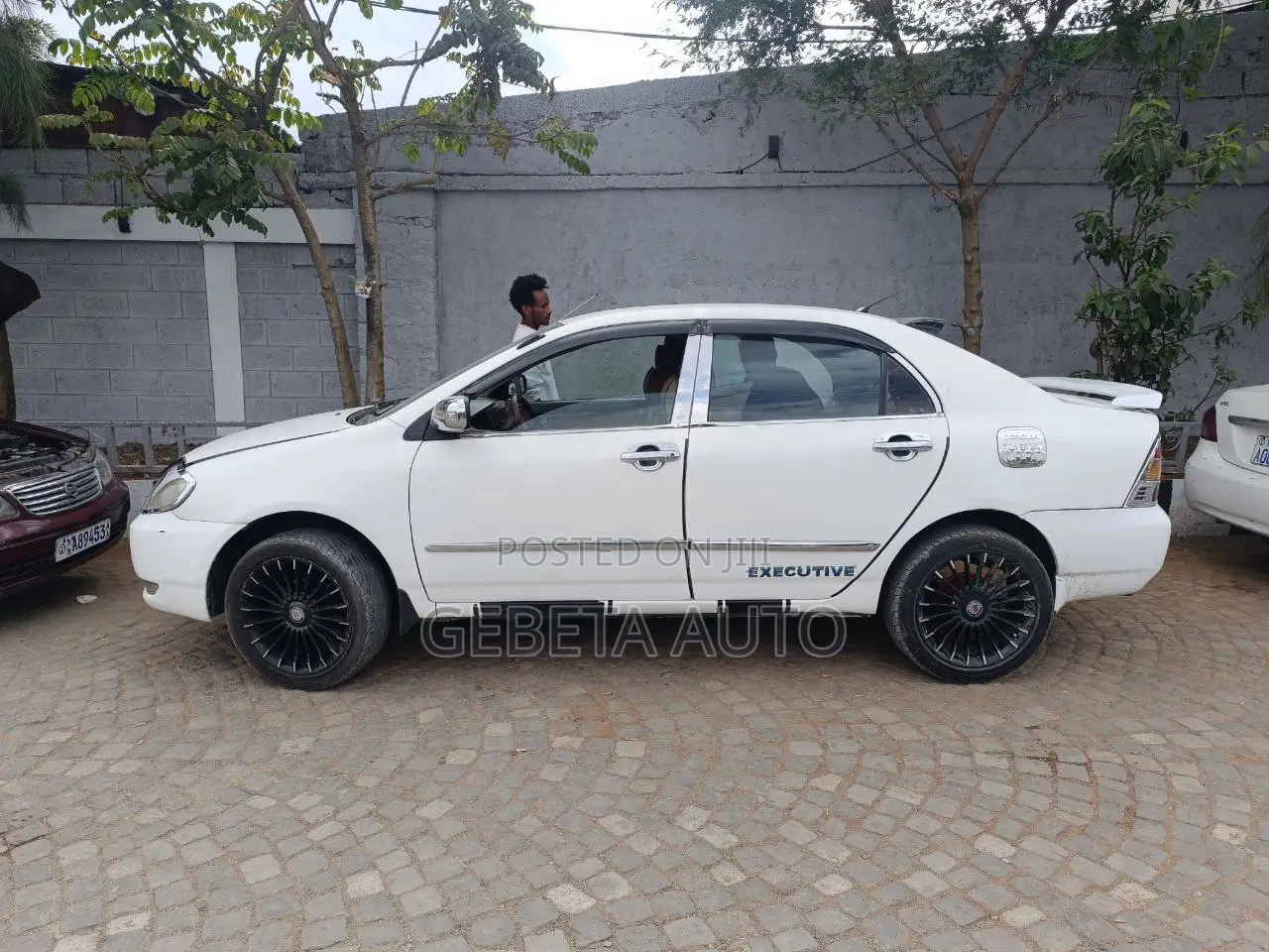 Toyota Corolla 2001 White