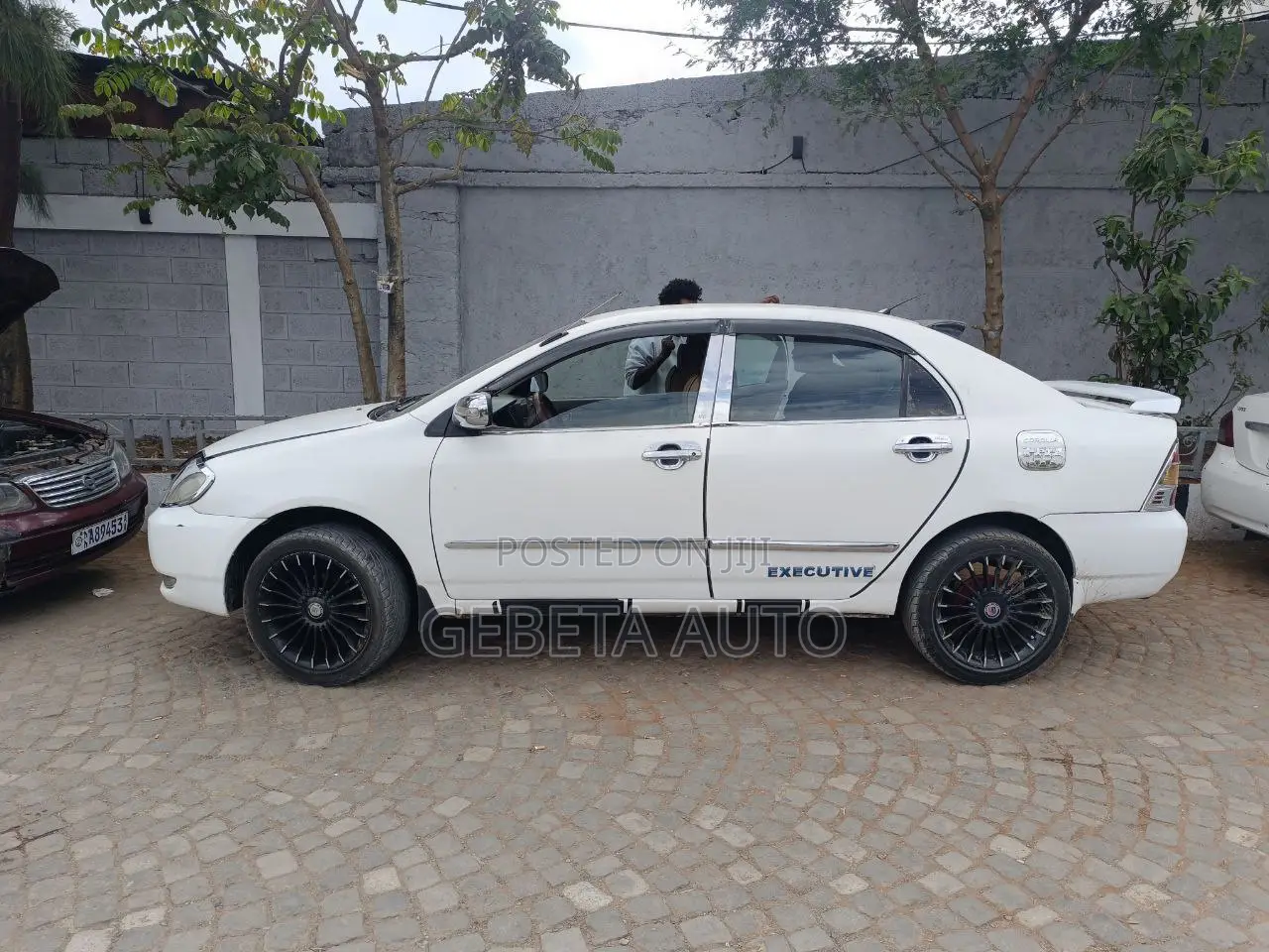 Toyota Corolla 2001 White