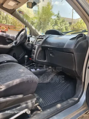 Toyota Yaris 2008 Gray