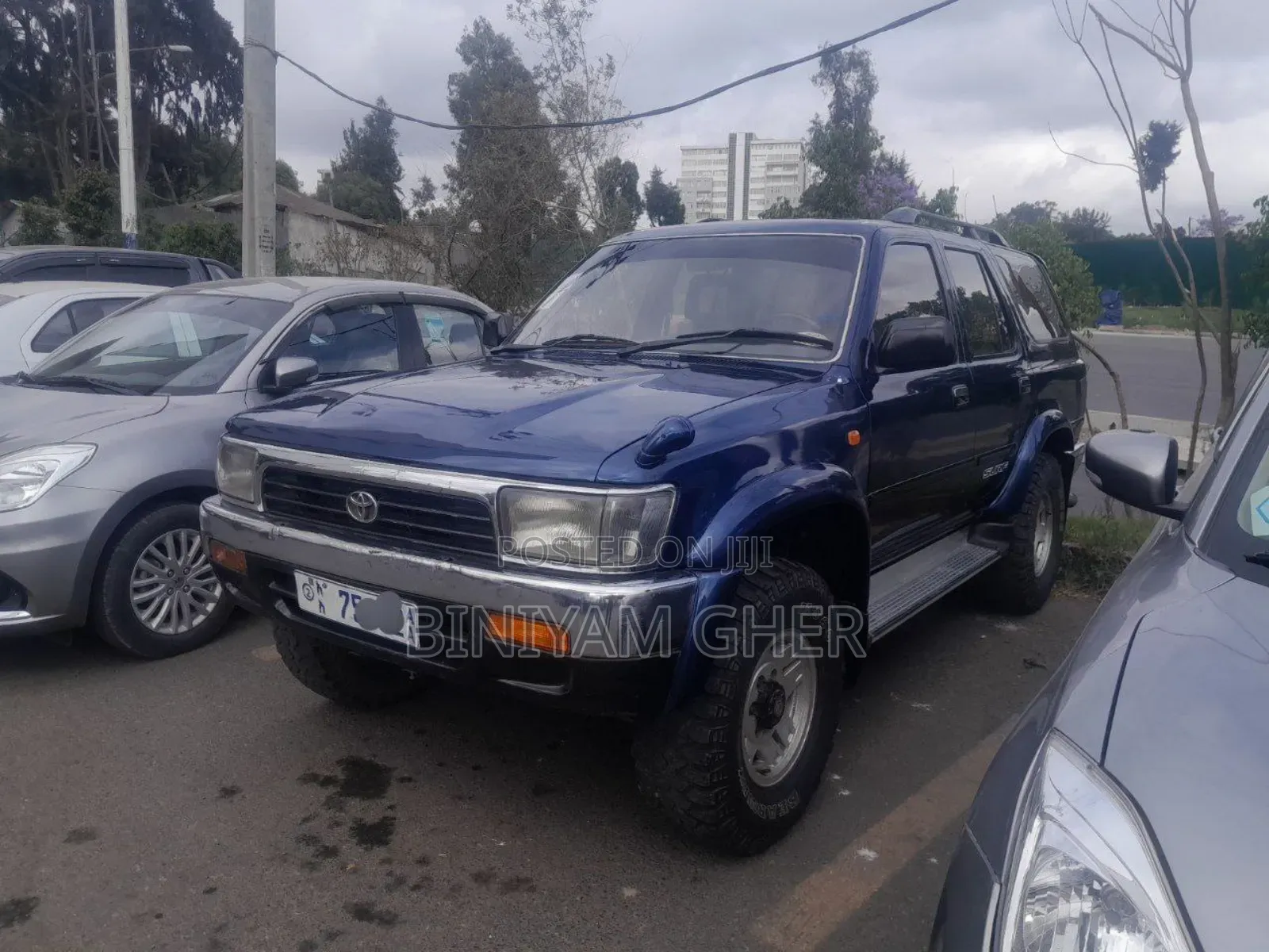 Toyota Hilux Surf 1997 Blue
