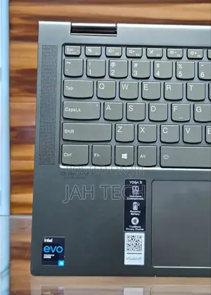 New Laptop Lenovo Yoga 7i 16GB Intel Core i5 SSD 512GB