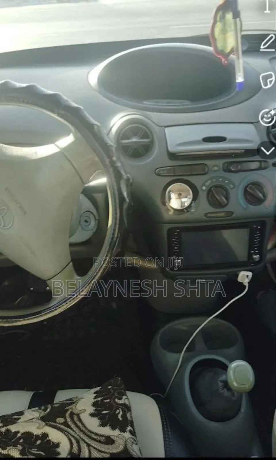 Toyota Vitz 1999 Black