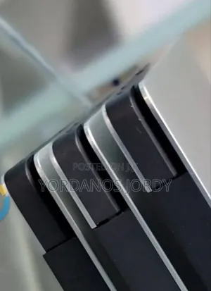 New Laptop Dell Precision 5540 16GB Intel Core i7 SSD 512GB