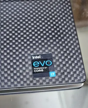 New Laptop Dell XPS 13 16GB Intel Core i7 SSD 512GB